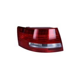 LAMPA TYLNA AUDI A6...